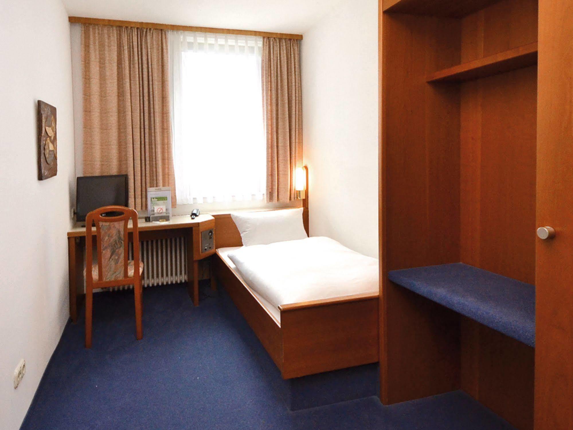 Seligweiler Hotel & Restaurant エルヒンゲン エクステリア 写真